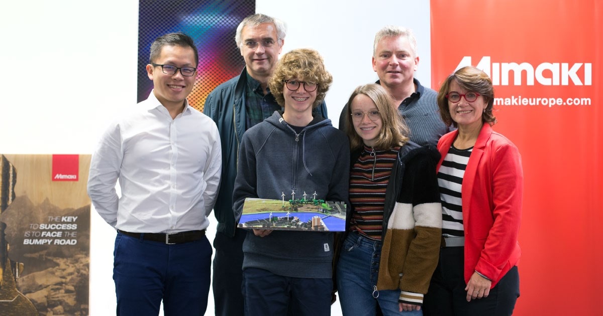 Mimaki Teams Up with Microsofts Minecraft in Gamer Challenge to Invent Sustainable Cities Min Mimaki Teams Up with Microsofts Minecraft in Gamer Challenge to Invent Sustainable Cities Min